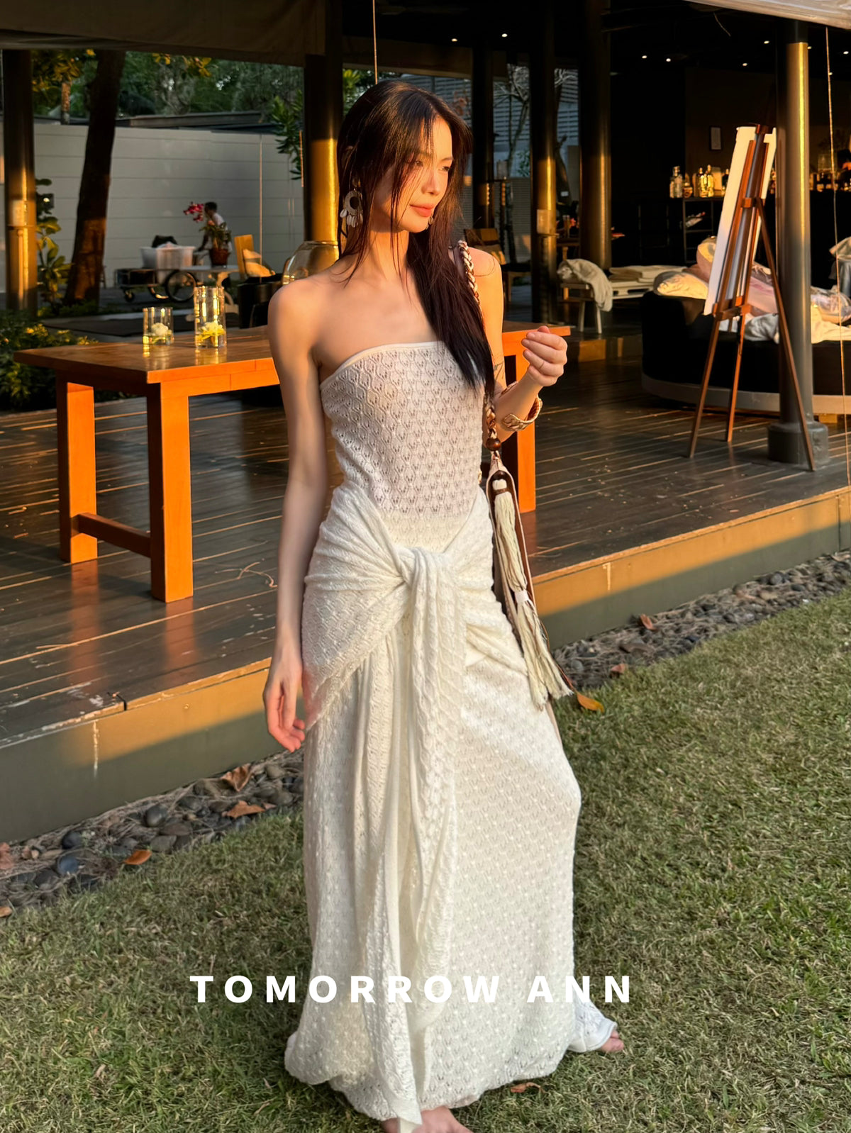 TOMORROW ANN Elegant Designer Fashion Shawl