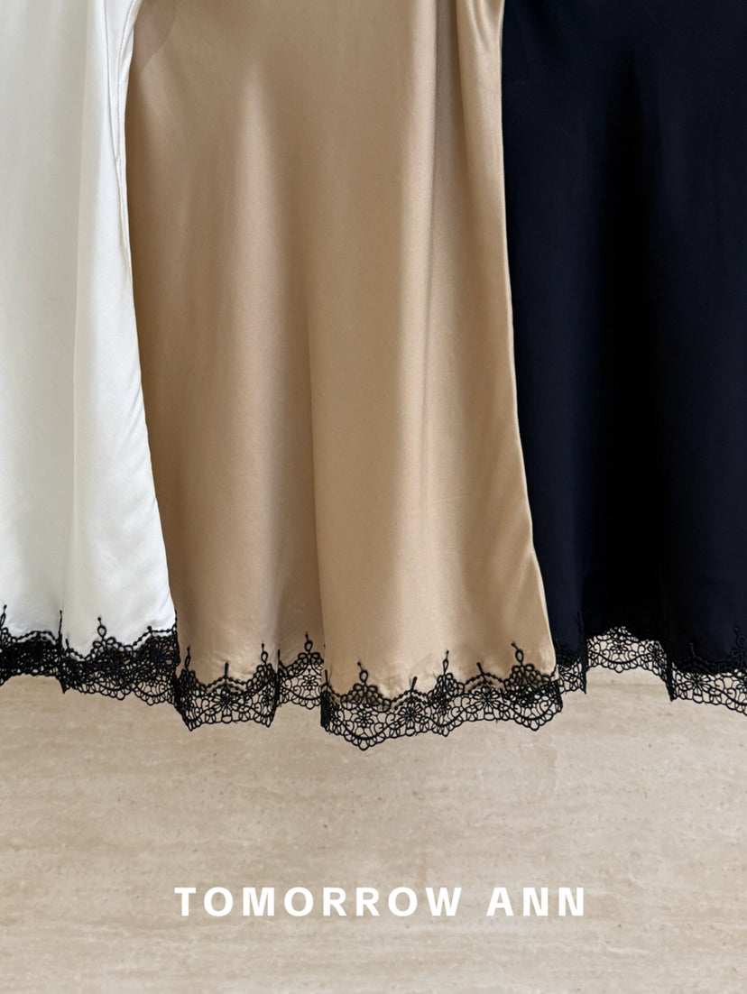 Autumn New Arrival! 【TOMORROW ANN】Spliced Lace Fashion Temperament Camisole Vest 11953# OZQ