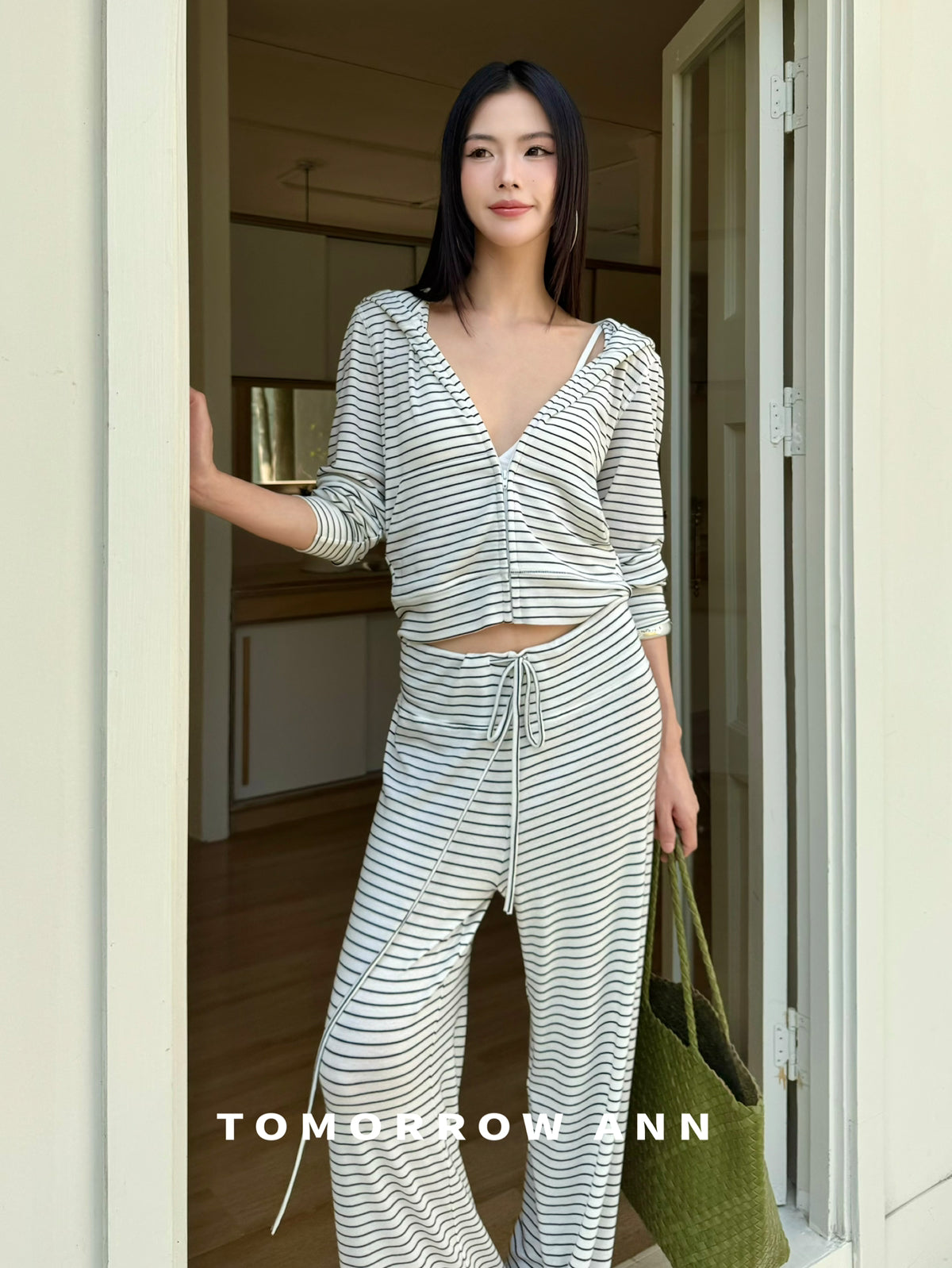 TOMORROW ANN Spring 2026 Women's Luxury Wool Blend Striped Hooded Slim-Fit Zip-Up Jacket
