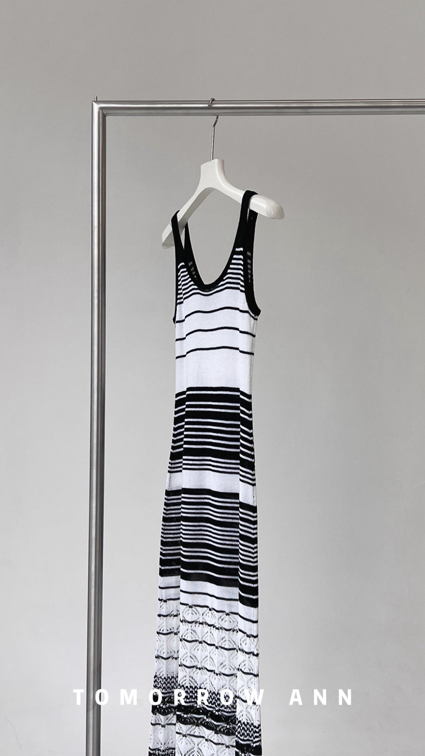 TOMORROW ANN Elegant Striped Casual Sleeveless Tank Maxi Dress - 2026 Early Spring Collection