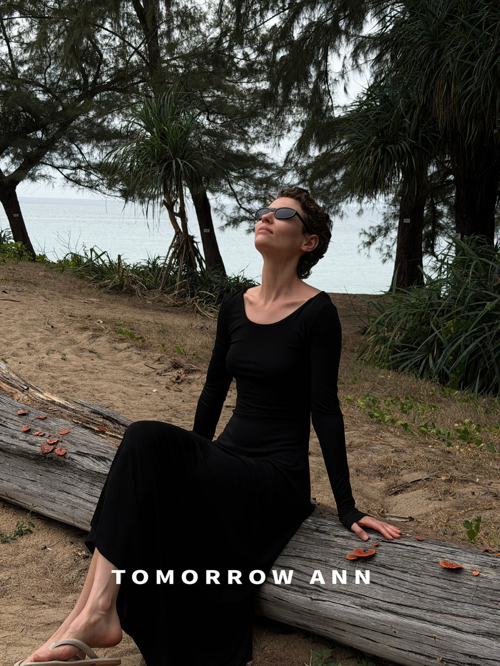 TOMORROW ANN Early Spring Minimalist Backless Lace-Up Casual Maxi Dress