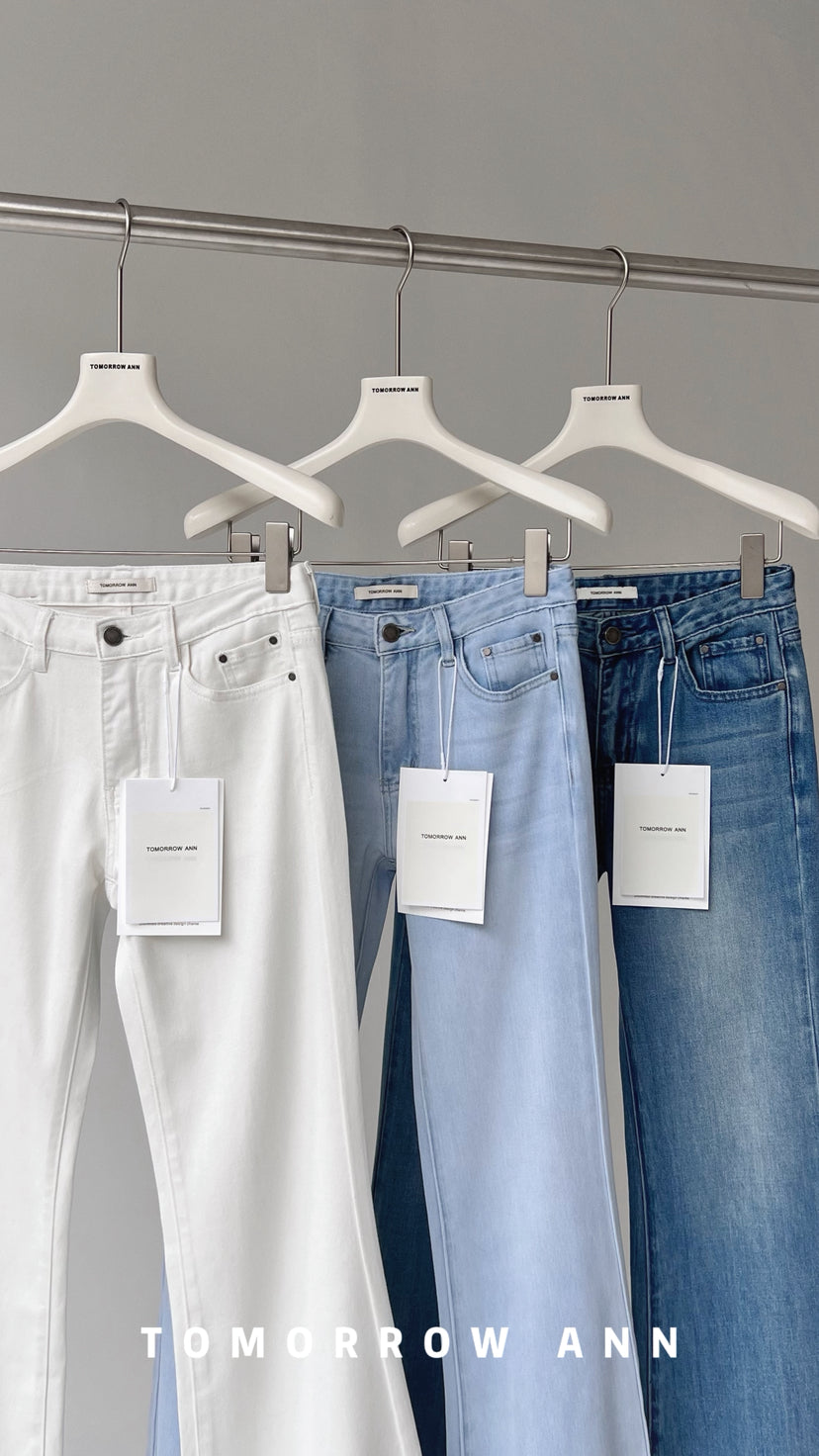 TOMORROW ANN Spring 2026 Minimalist Slim Bootcut Washed Denim Jeans