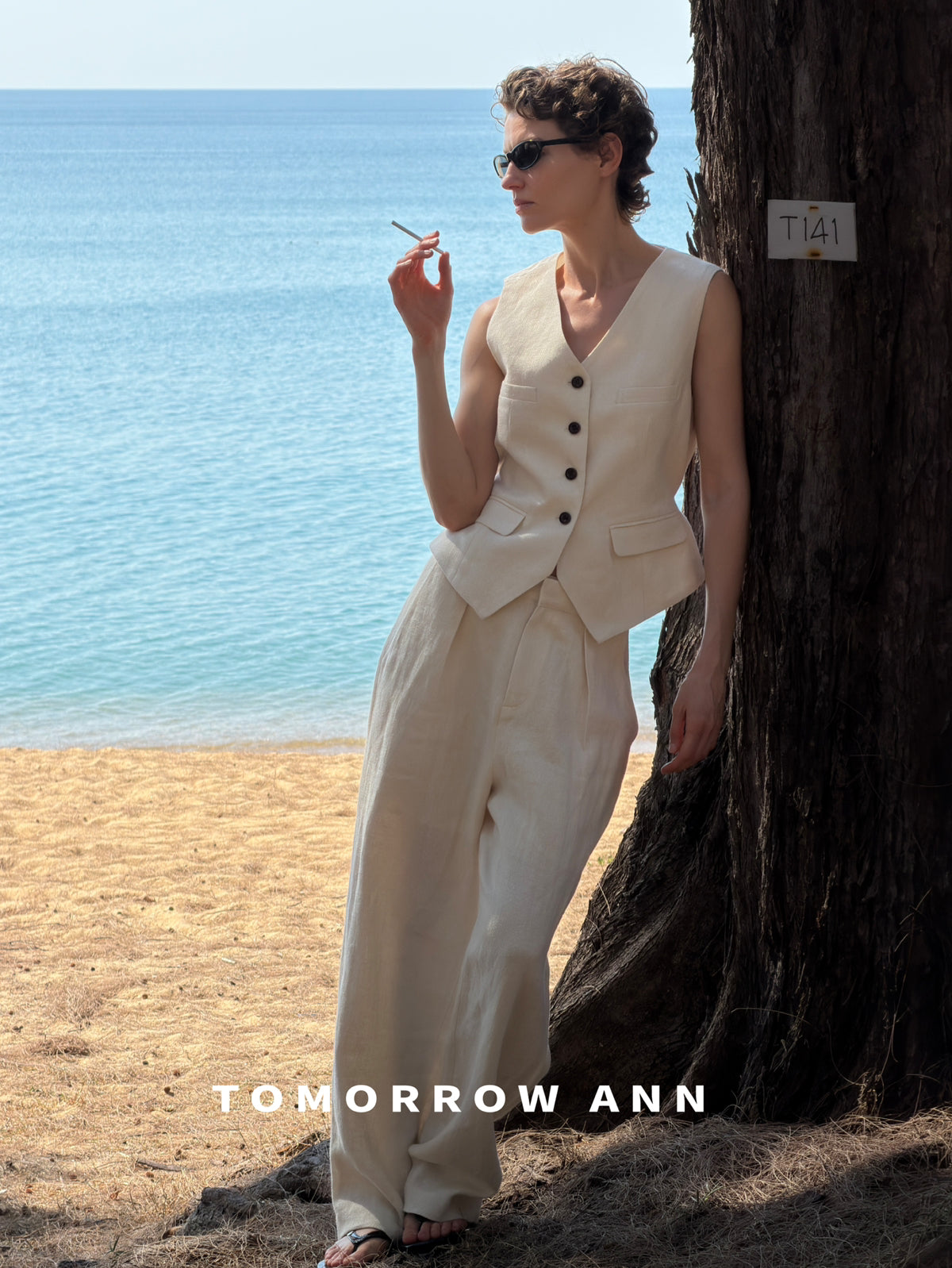 TOMORROW ANN 2026 Early Spring Designer V-Neck Commuter Vest - Chic Urban Style