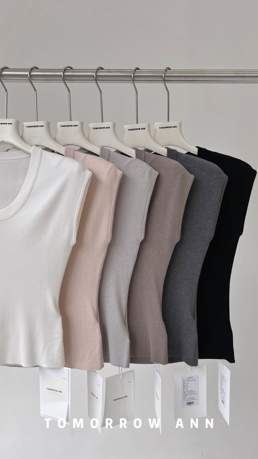 TOMORROW ANN Spring Elegant U-Neck Slim Fit Knit Short Sleeve Top