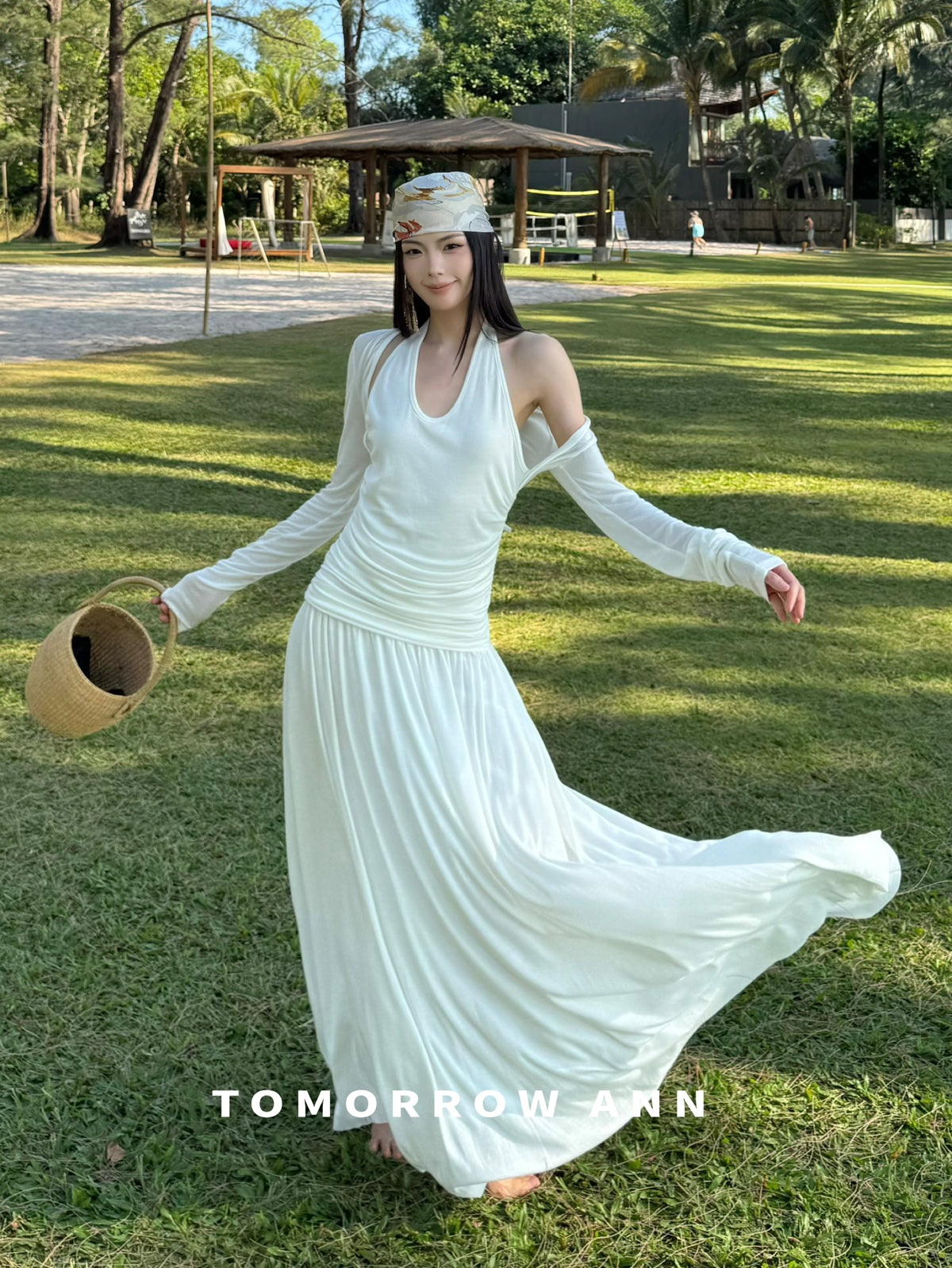 TOMORROW ANN Minimalist Ruched Halter Neck Long Sleeve Maxi Dress