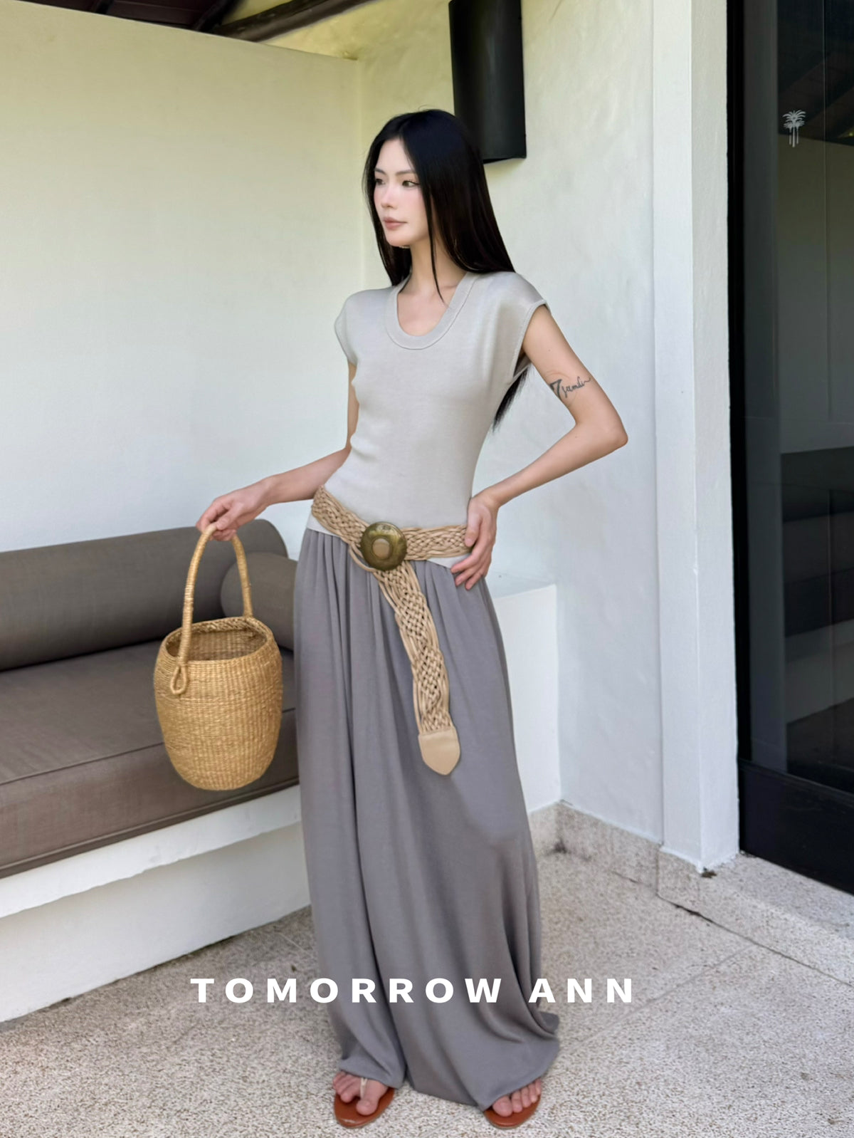 TOMORROW ANN Spring Elegant U-Neck Slim Fit Knit Short Sleeve Top