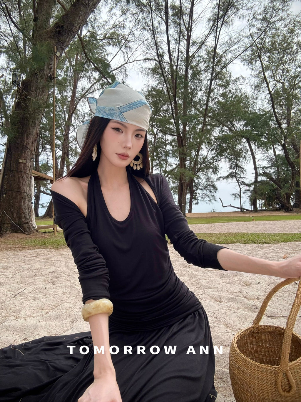 TOMORROW ANN Minimalist Ruched Halter Neck Long Sleeve Maxi Dress