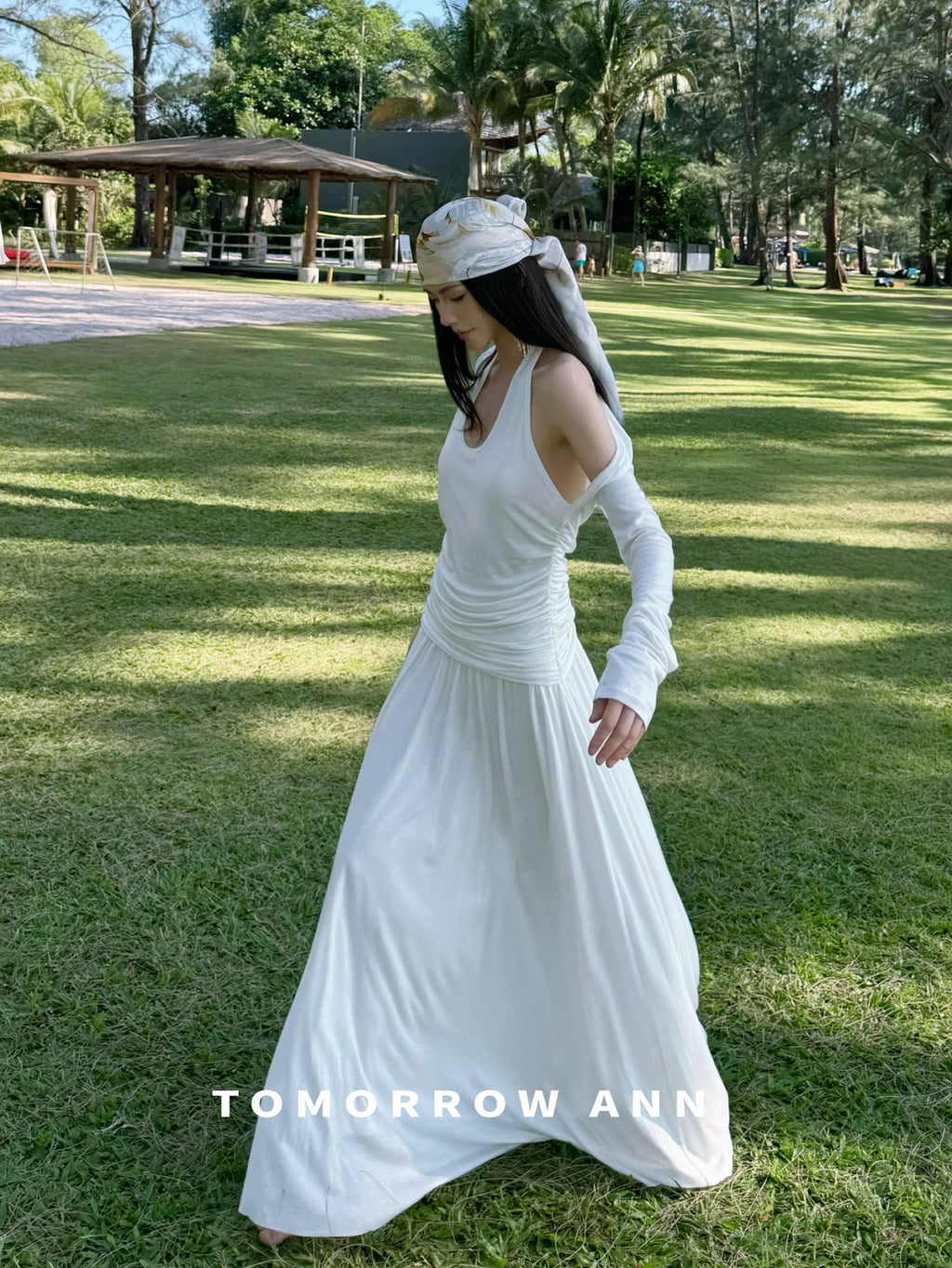 TOMORROW ANN Minimalist Ruched Halter Neck Long Sleeve Maxi Dress