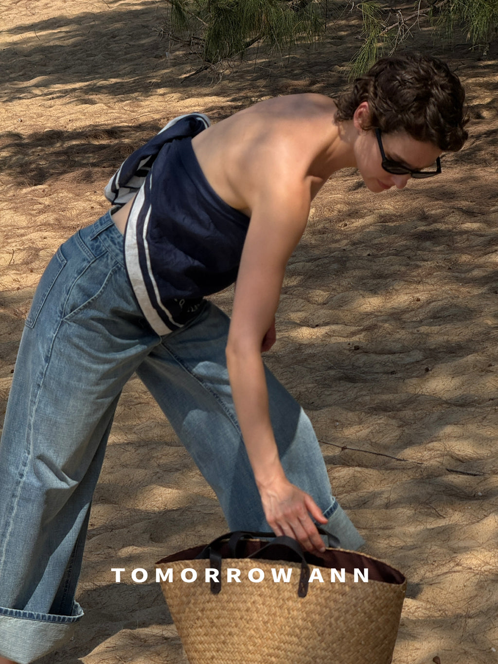 TOMORROW ANN Early Spring 2026 Collection - Classic High-Waist Straight Leg Washed Denim Jeans with Complimentary Belt