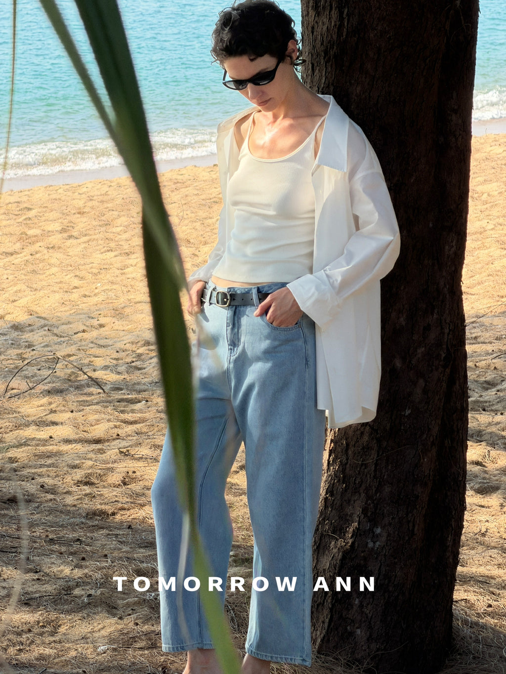 TOMORROW ANN Minimalist Washed Casual Straight Leg Denim Jeans with Belt