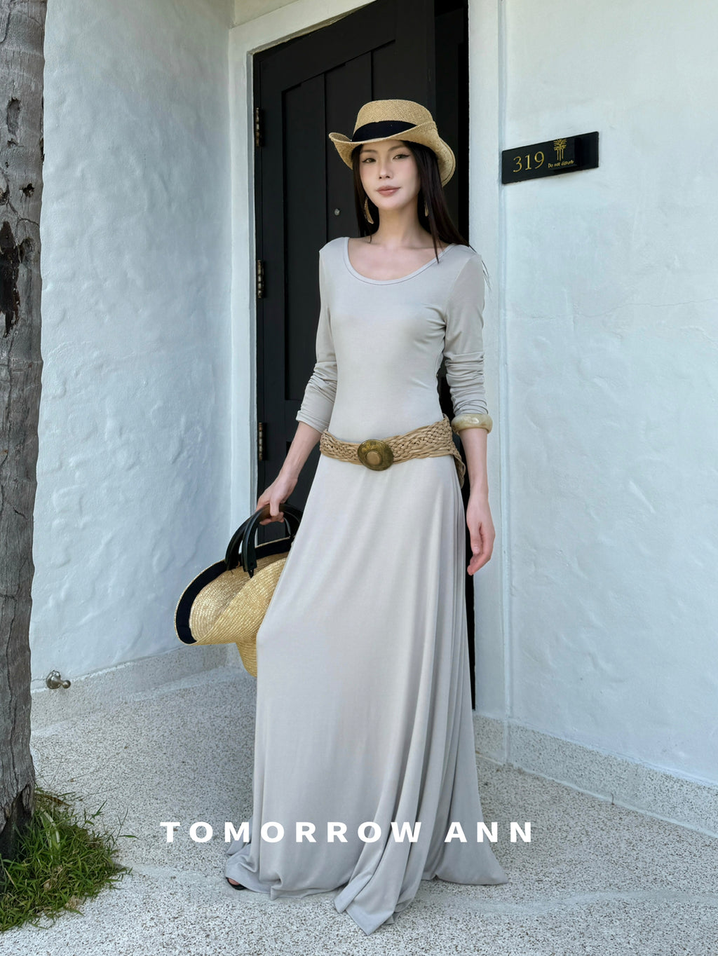 TOMORROW ANN Early Spring Minimalist Backless Lace-Up Casual Maxi Dress