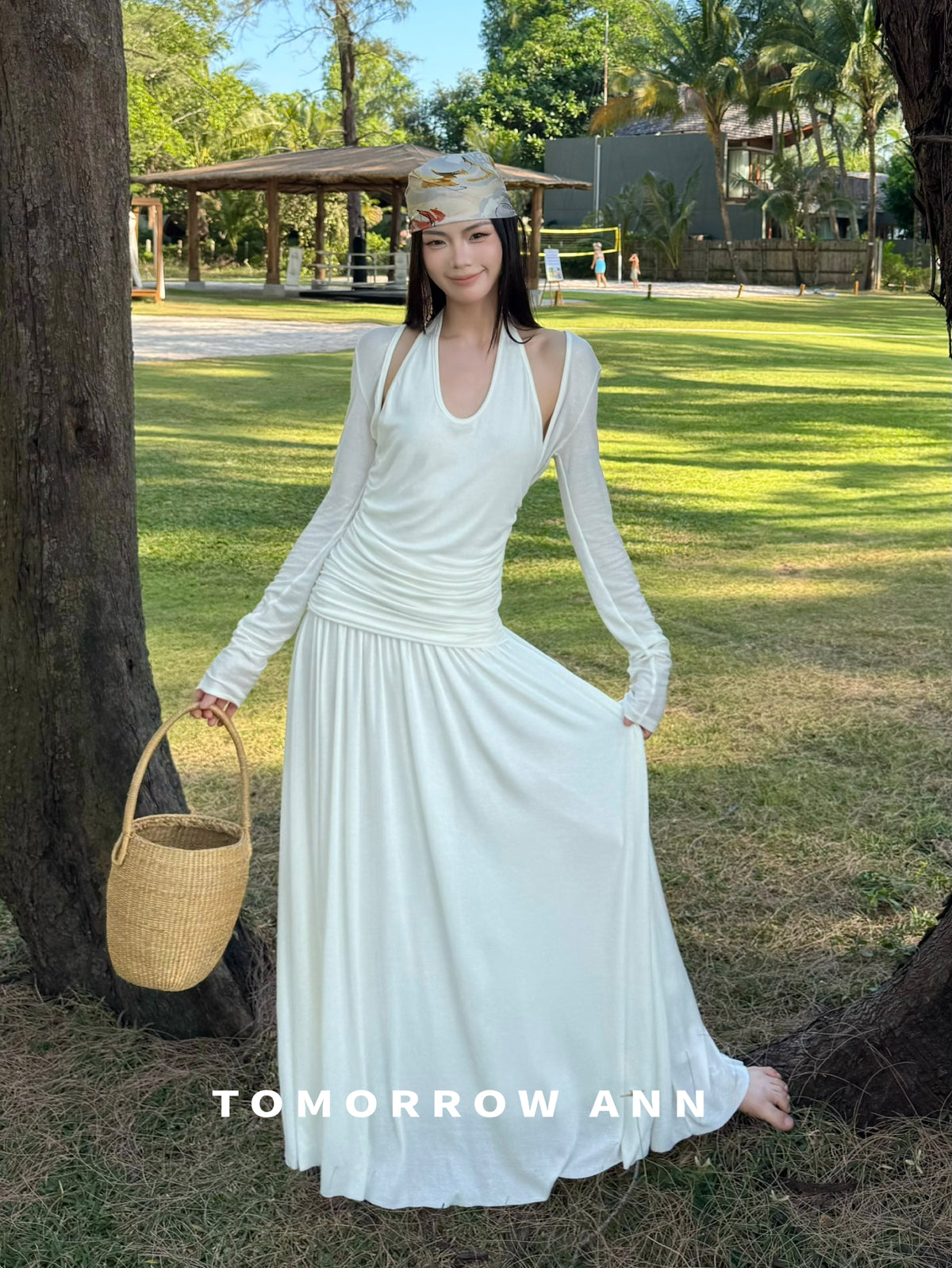 TOMORROW ANN Minimalist Ruched Halter Neck Long Sleeve Maxi Dress