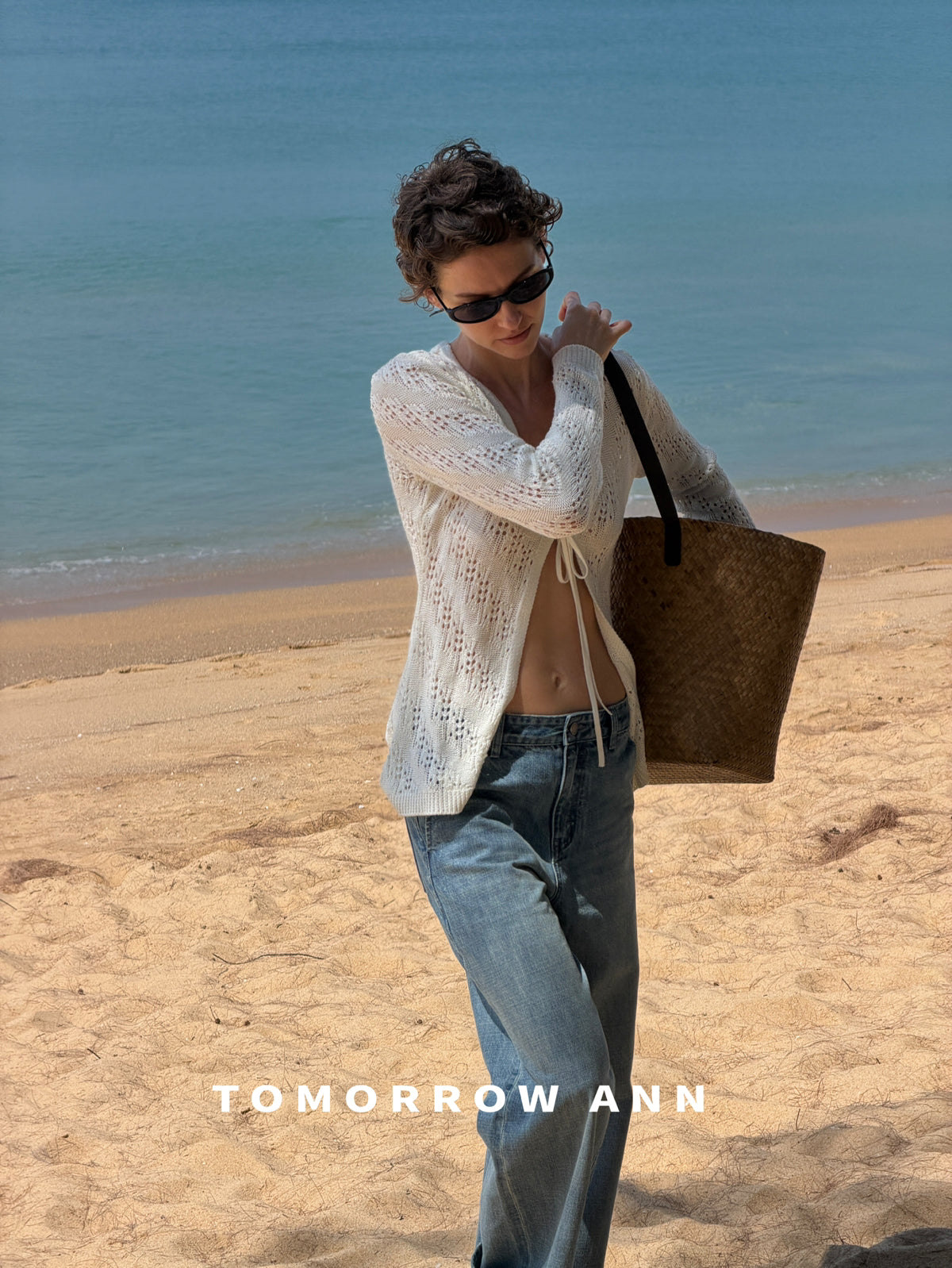 TOMORROW ANN Early Spring 2026 Collection - Classic High-Waist Straight Leg Washed Denim Jeans with Complimentary Belt