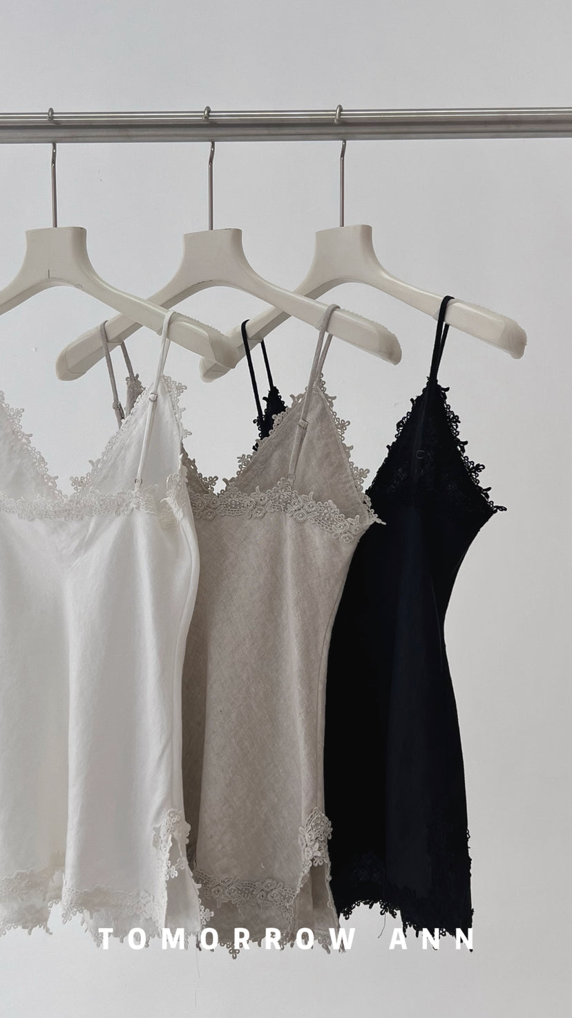 TOMORROW ANN Elegant Lace Trim Camisole - 2026 Spring Collection Chic Sleeveless Top