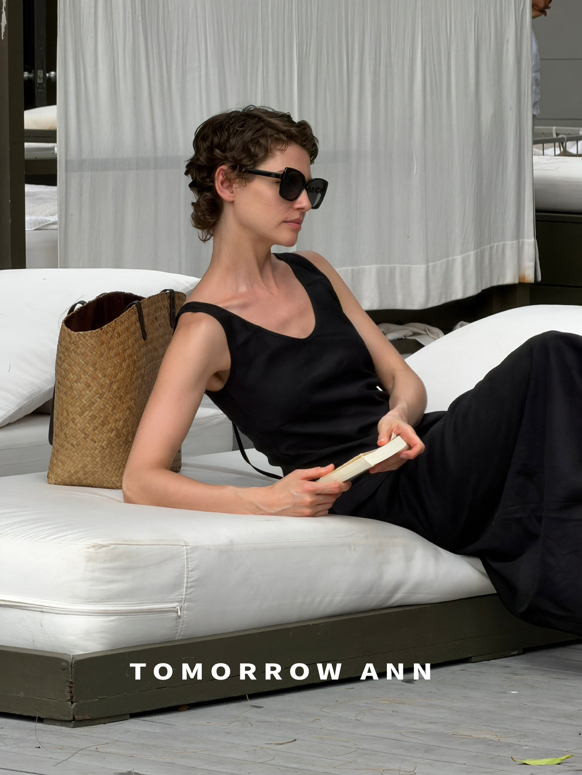 TOMORROW ANN Early Spring High-End Temperament Slimming A-Line Maxi Skirt
