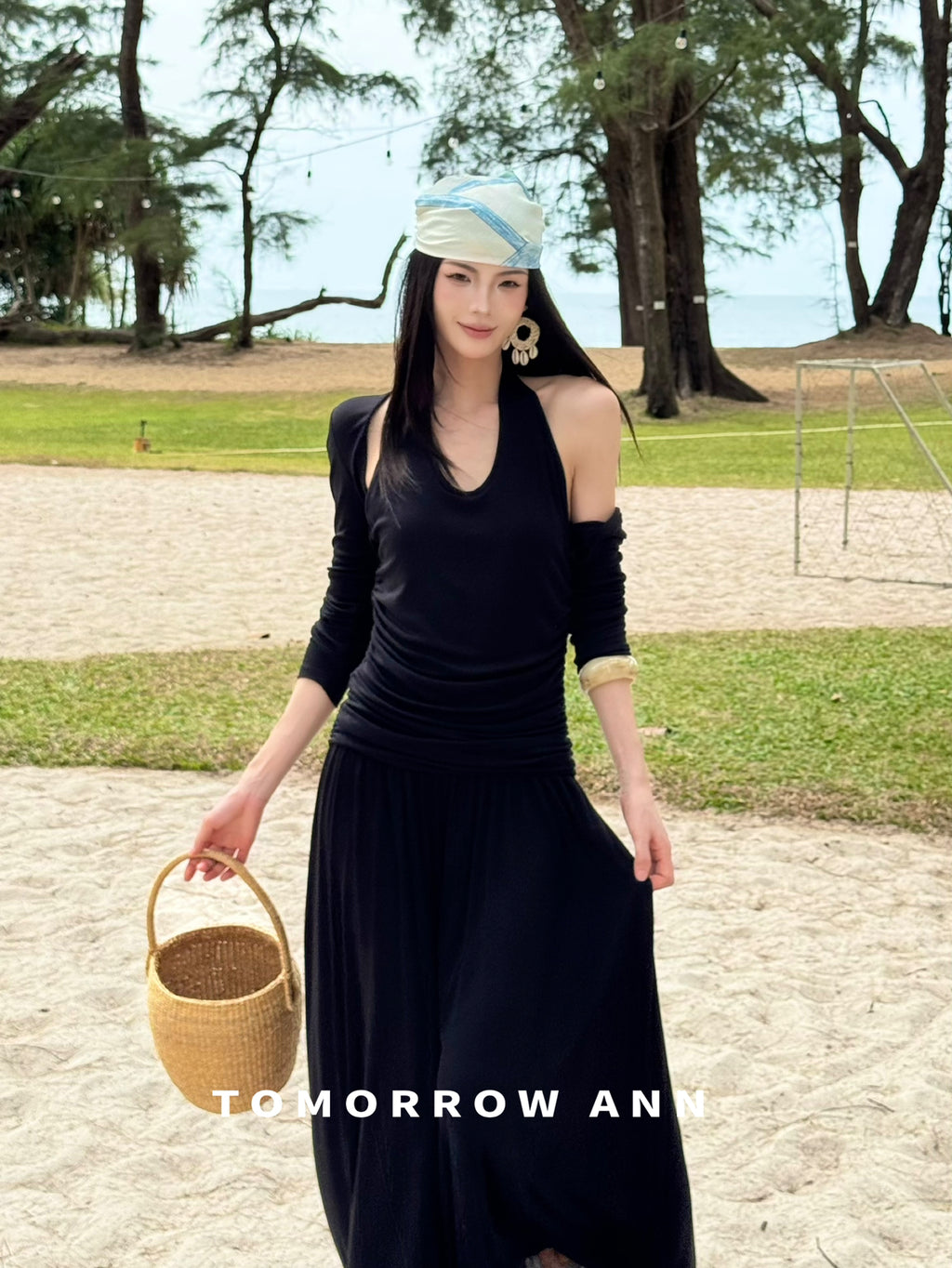 TOMORROW ANN Minimalist Ruched Halter Neck Long Sleeve Maxi Dress