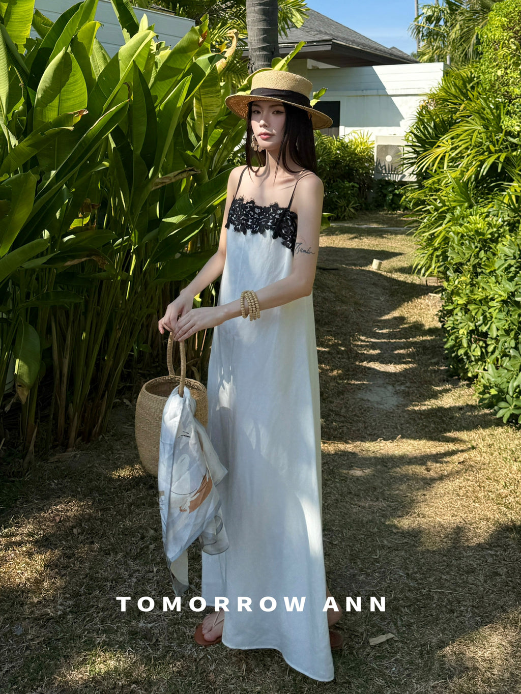 Elegant Lace Patchwork Camisole Maxi Dress - Spring Chic Designer Slip Dress for Dates