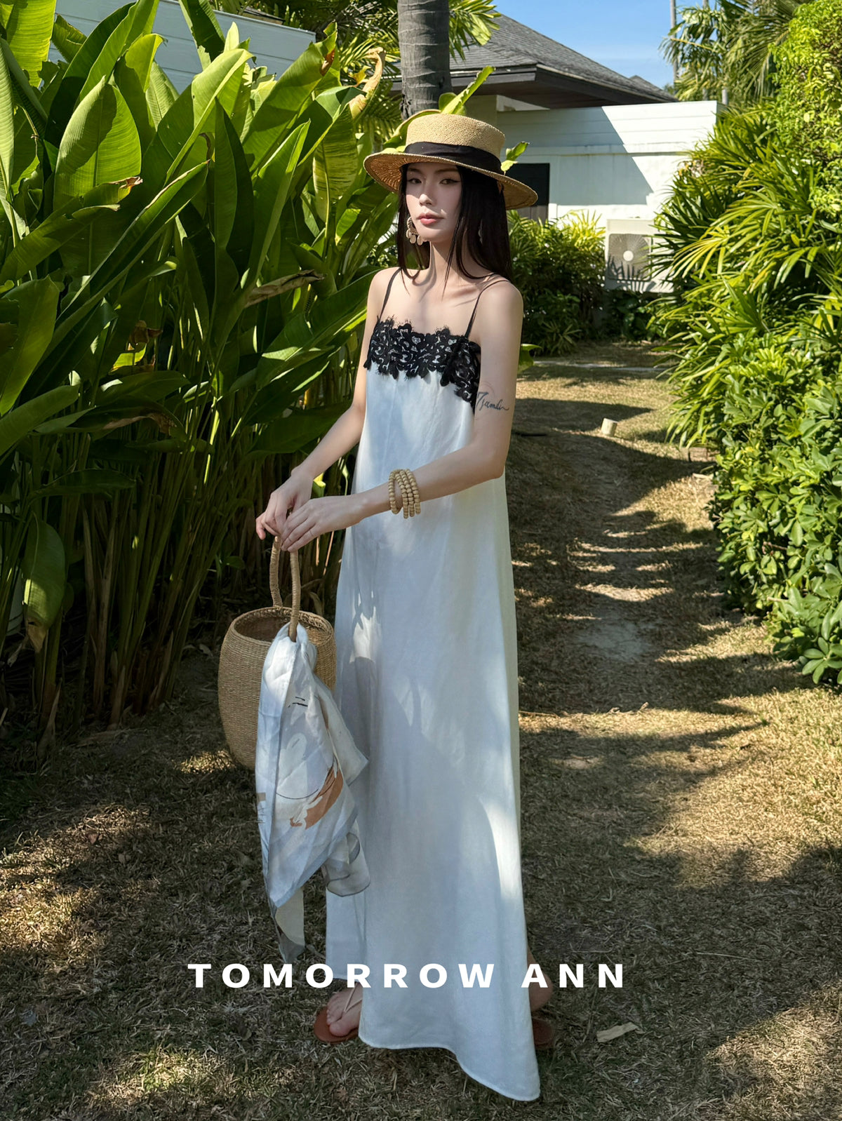 Elegant Lace Patchwork Camisole Maxi Dress - Spring Chic Designer Slip Dress for Dates