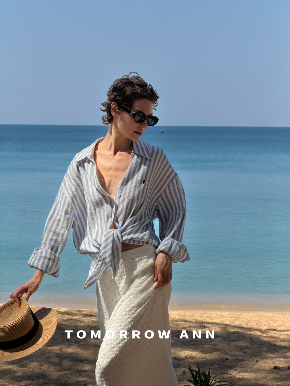 TOMORROW ANN Elegant Striped Commuter Fashion Shirt for Women - Early Spring Collection