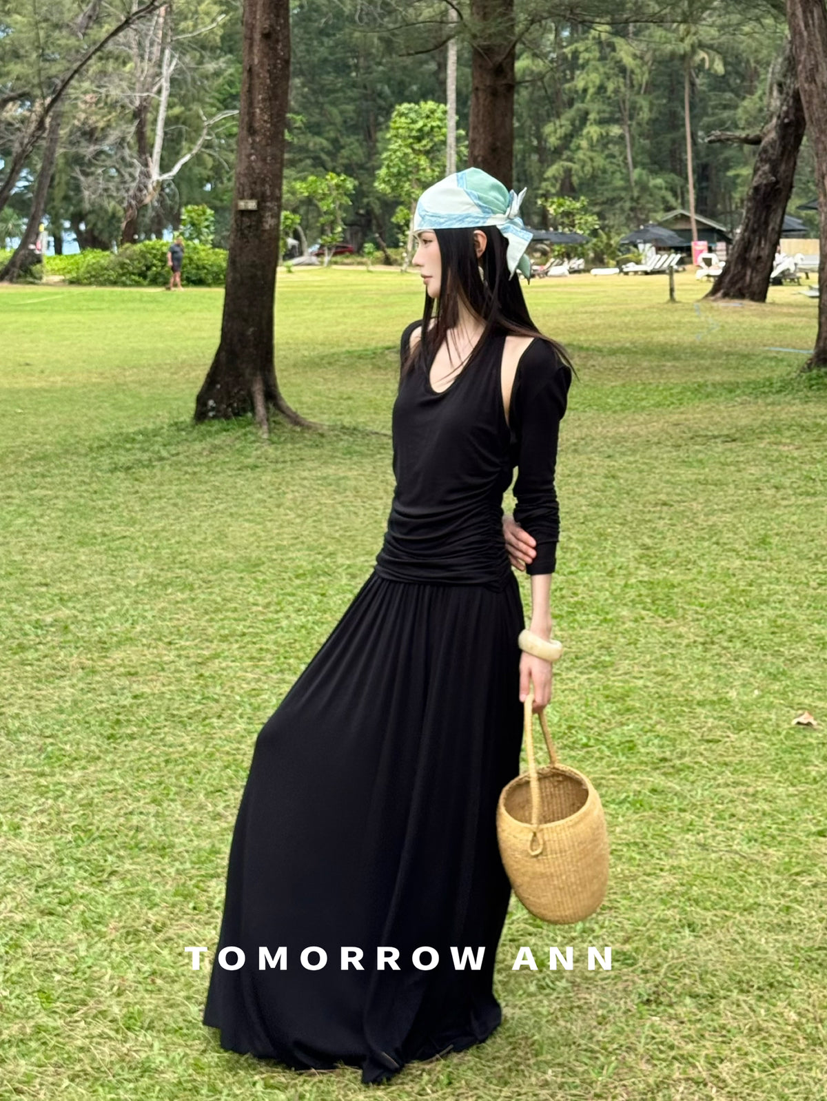 TOMORROW ANN Minimalist Ruched Halter Neck Long Sleeve Maxi Dress