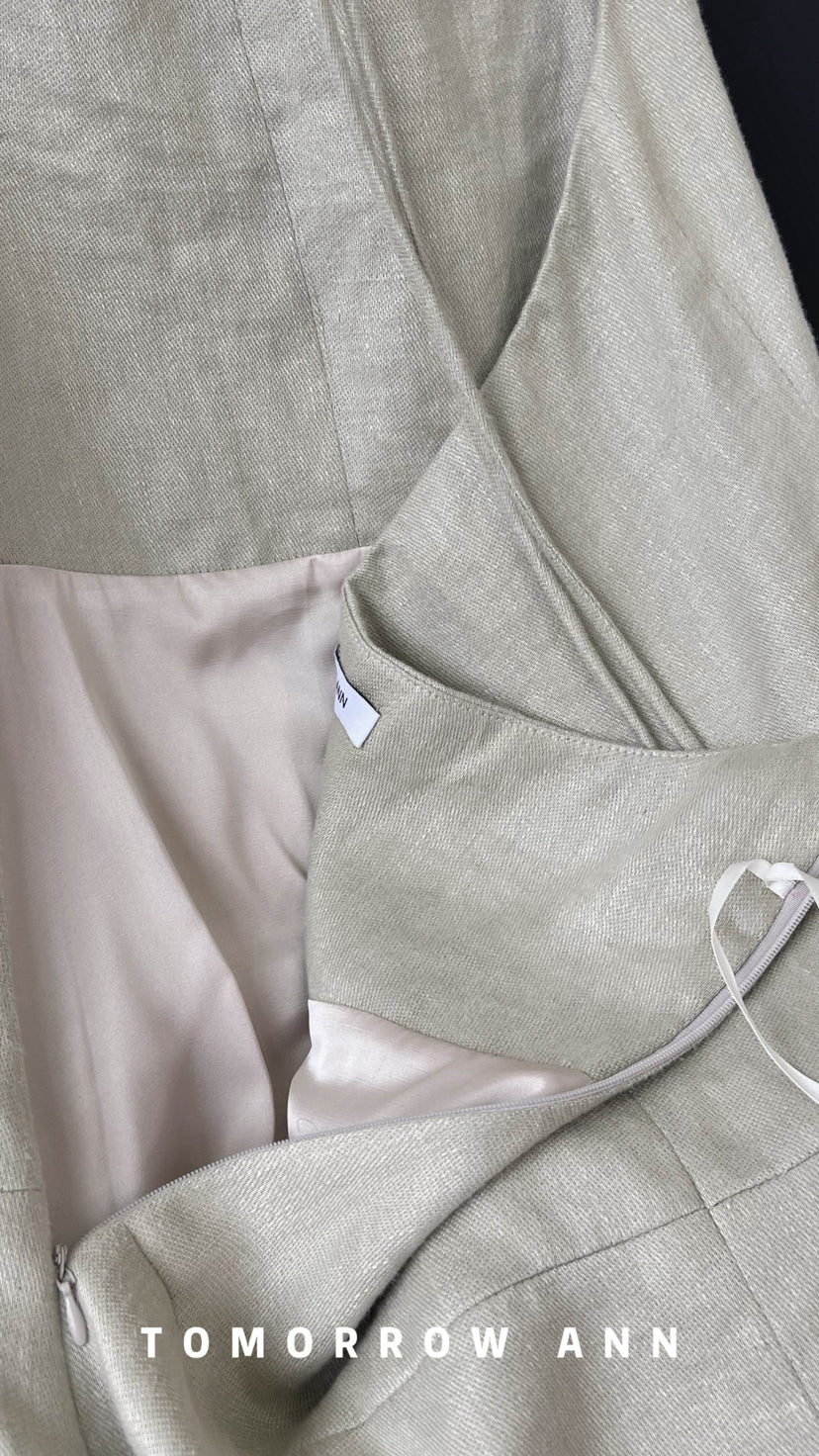 TOMORROW ANN Elegant Minimalist Halter Neck Slimming Maxi Dress - 2026 Early Spring Collection